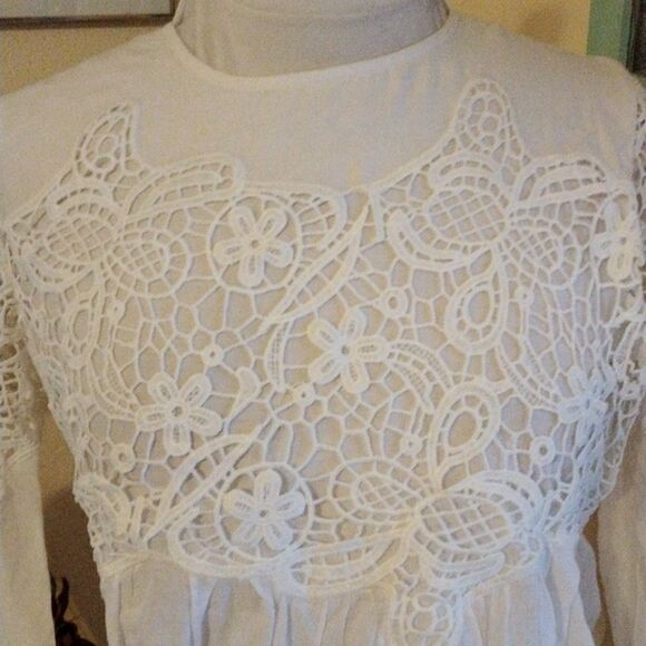 Abercrombie & Fitch Cotton Lace Peasant Blouse - Picture 3 of 10